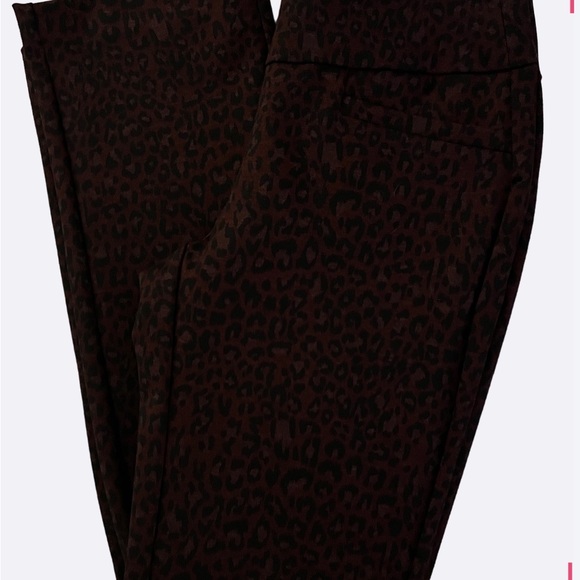 PETITE PULL-ON LEOPARD-PRINT STRAIGHT-LEG PONTE PANT - SUPERFLEX - Picture 5 of 5